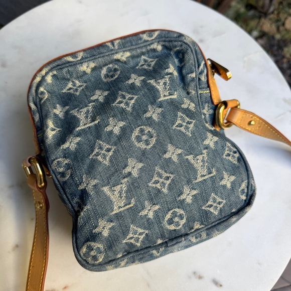 Louis Vuitton Monogram Denim Camera Bag Crossbody - Picture 7 of 16